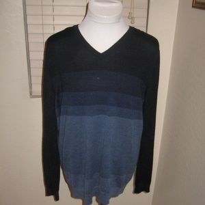 NWT Calvin Klein V Neck Sweater Large
